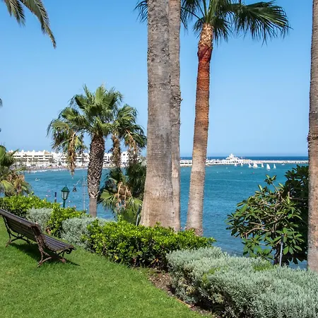 Stunning Beachfront With Sea Views Benalmadena