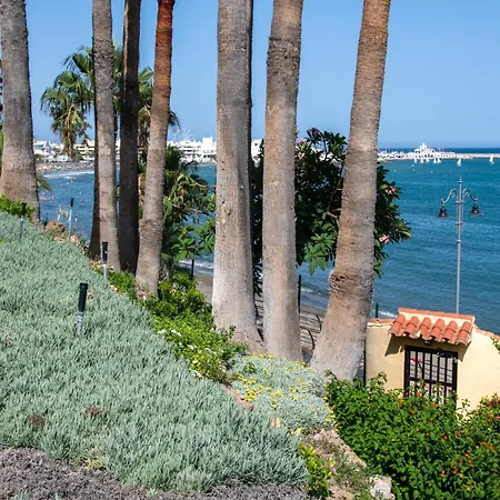 Stunning Beachfront With Sea Views Apartment