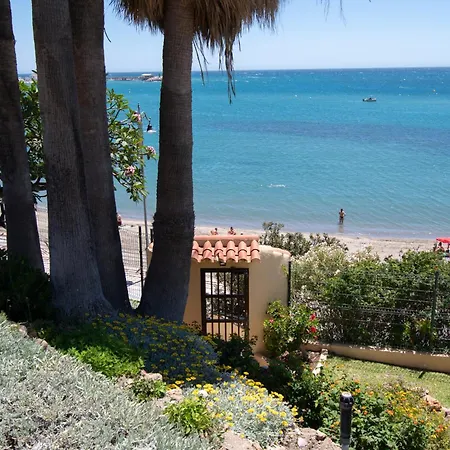 Stunning Beachfront With Sea Views Apartment